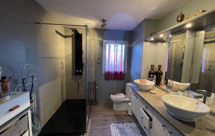Maison CAZOULS-LES-BEZIERS (34370)  140 m2 435 000 € 