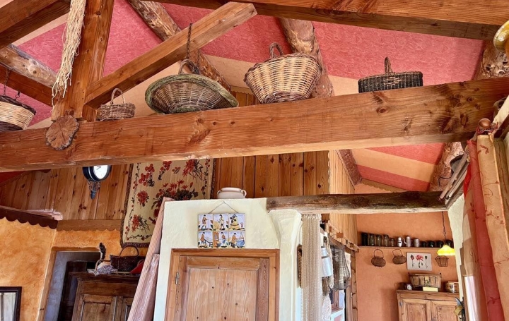 Maison LESPIGNAN (34710)  232 m2 445 000 € 