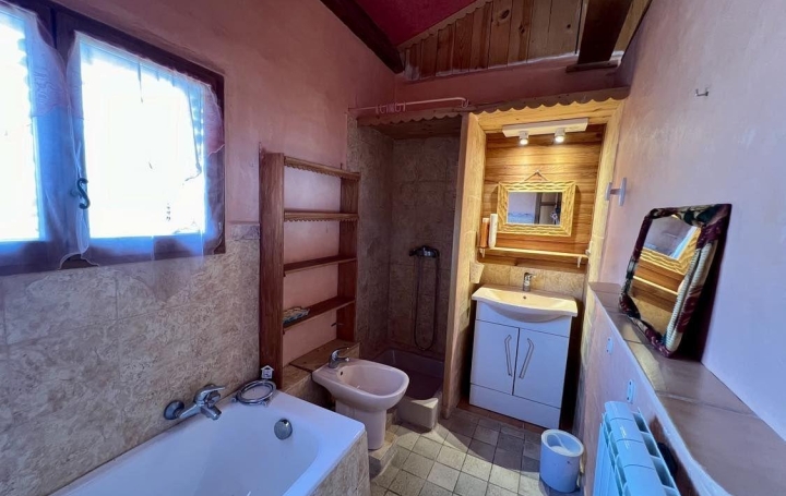 Maison LESPIGNAN (34710)  232 m2 445 000 € 