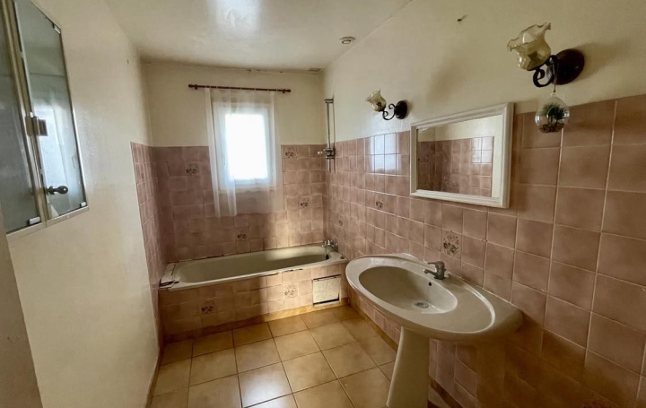 Maison BESSAN (34550)  118 m2 438 000 € 