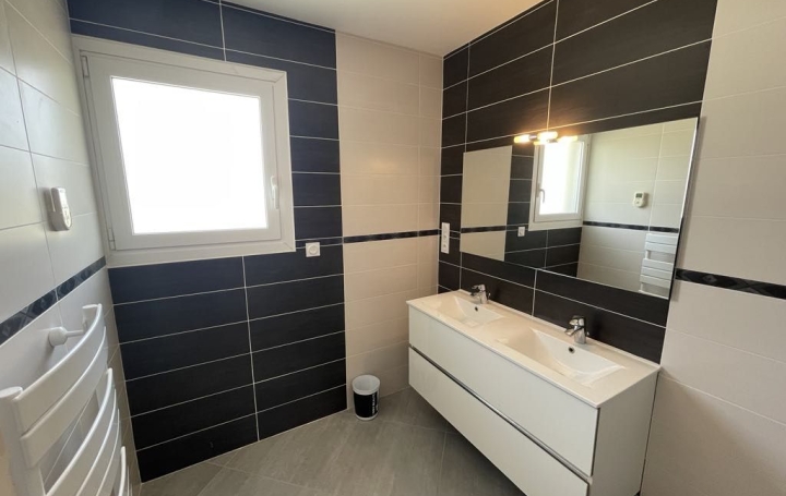 Villa PUIMISSON (34480)  127 m2 405 000 € 