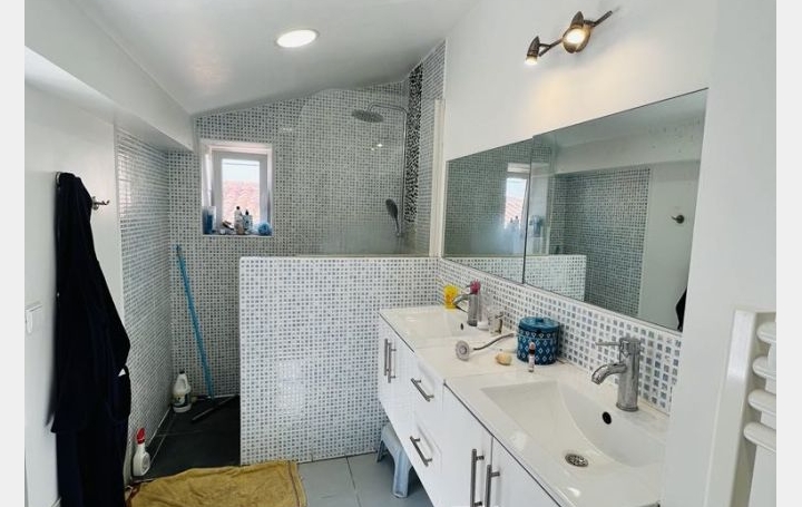 Maison de village ABEILHAN (34290)  218 m2 230 000 € 