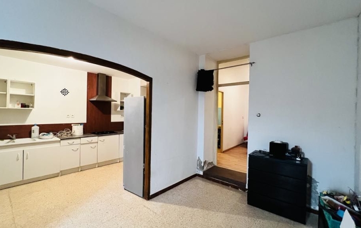 Maison de village ABEILHAN (34290)  218 m2 230 000 € 