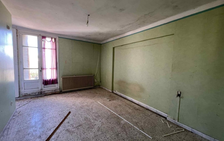 Maison de village CORNEILHAN (34490)  254 m2 330 000 € 