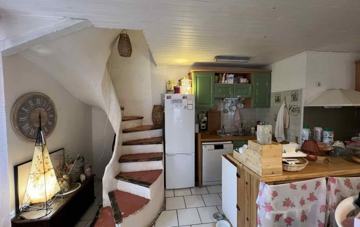 Immeuble NISSAN-LEZ-ENSERUNE (34440)  150 m2 189 000 € 