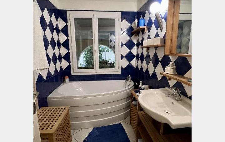 Maison LAURENS (34480)  200 m2 465 000 € 