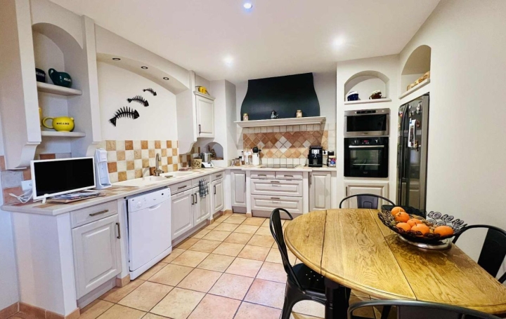 Maison CAZOULS-LES-BEZIERS (34370)  172 m2 570 000 € 