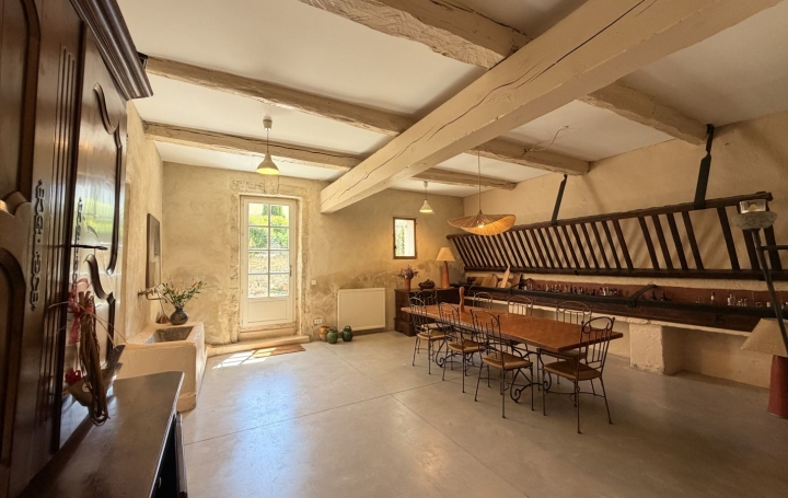 Maison ARMISSAN (11110)  305 m2 890 000 € 