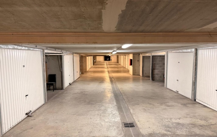 Garage MONTPELLIER (34000)  15 m2 28 000 € 