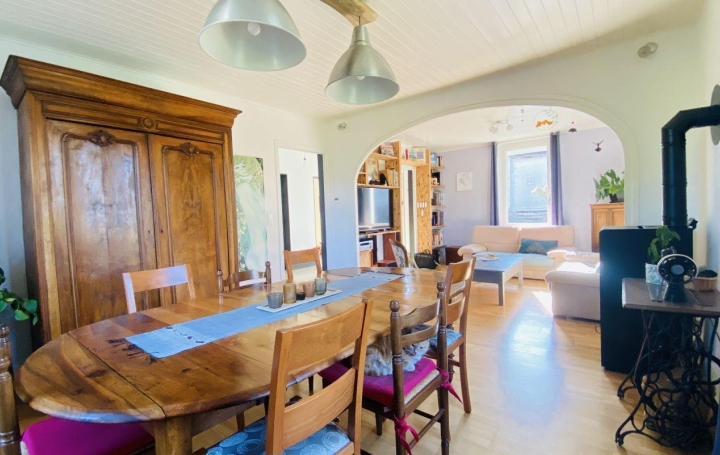 Maison LES ECHELLES (73360)  185 m2 370 000 € 