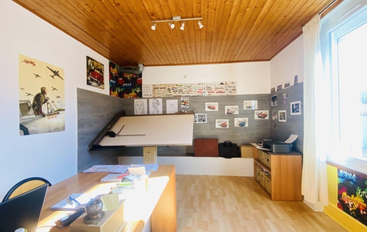 Maison LES ECHELLES (73360)  185 m2 370 000 € 