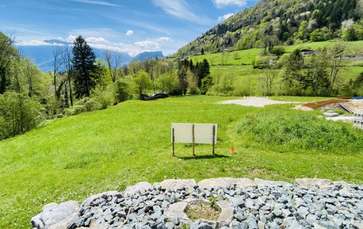 Terrain POMMIERS-LA-PLACETTE (38340)   195 000 € 