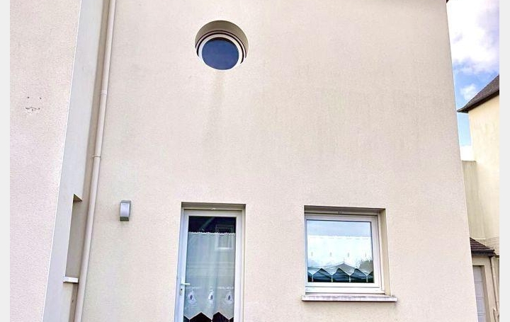 3 Pièces PERROS-GUIREC (22700)  47 m2 700 € 