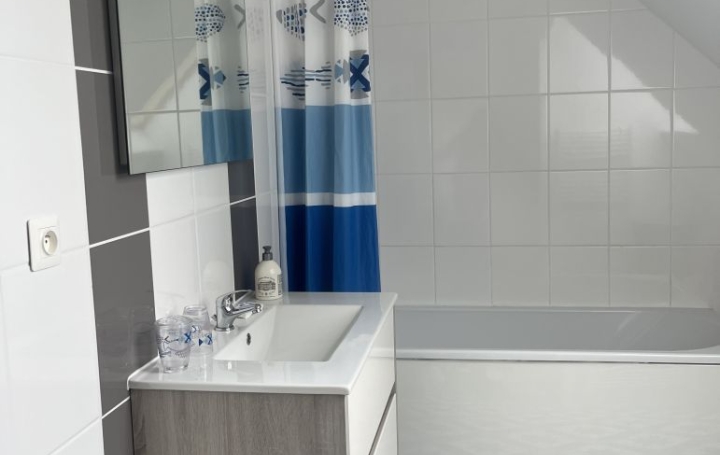 Maison PERROS-GUIREC (22700)  100 m2 990 € 