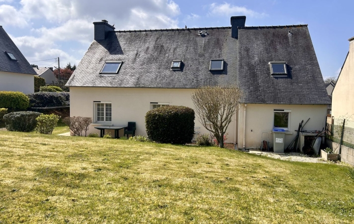 Maison SAINT-QUAY-PERROS (22700)  113 m2 301 600 € 