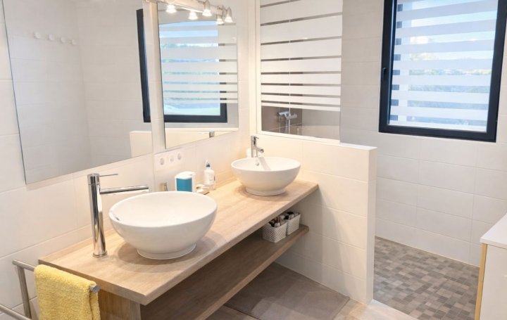 Maison PLEUMEUR-BODOU (22560)  127 m2 442 980 € 