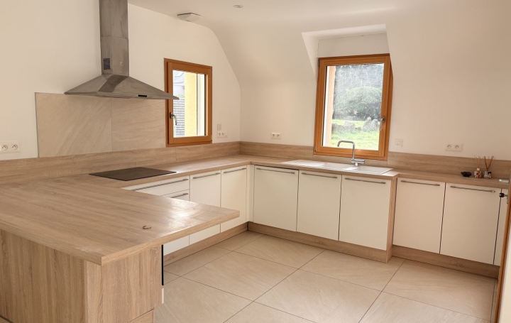 Maison TREGASTEL (22730)  152 m2 772 500 € 
