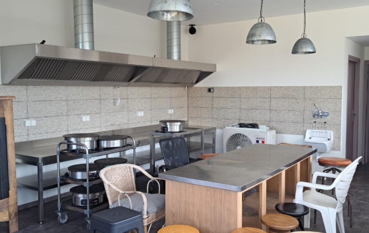 Autre PERROS-GUIREC (22700)  271 m2 332 000 € 