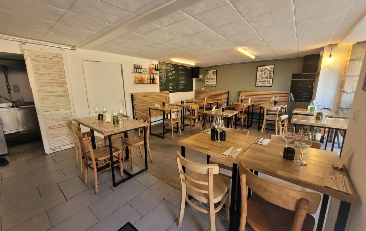 Activité commerciale PERROS-GUIREC (22700)  60 m2 126 000 € 