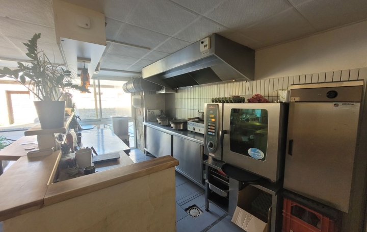 Activité commerciale PERROS-GUIREC (22700)  60 m2 126 000 € 