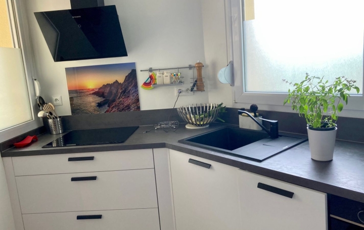2 Pièces LANNION (22300)  53 m2 168 000 € 