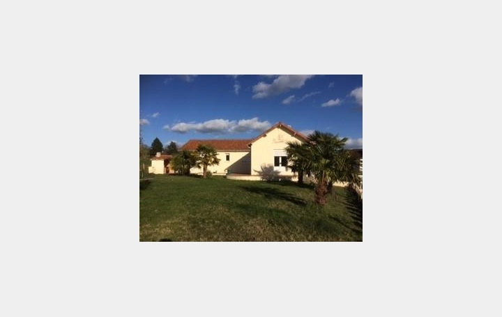 Réseau Immo-diffusion : Maison  VICQ-SUR-BREUILH  120 m2 210 000 € 