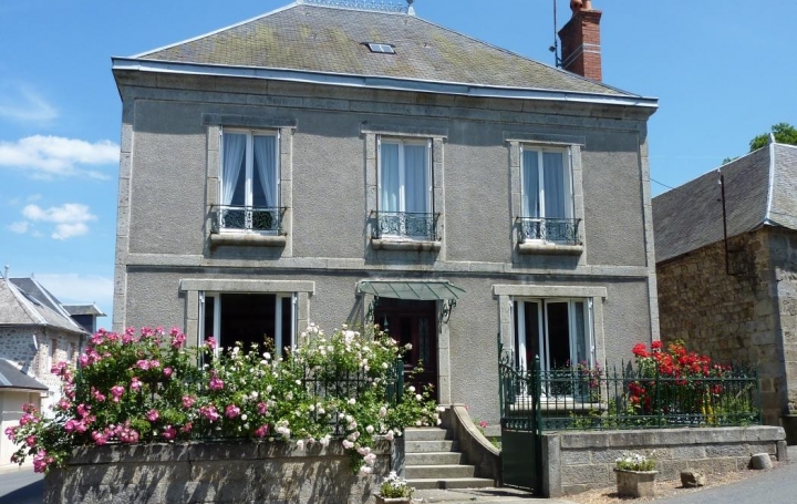 Réseau Immo-diffusion : Maison  MAGNAT-L'ETRANGE  160 m2 126 000 € 