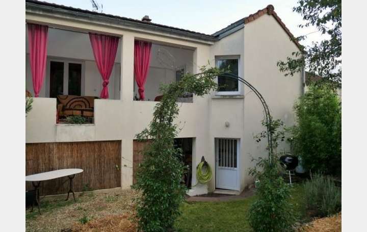 Réseau Immo-diffusion : Maison  VIGNEUX-SUR-SEINE  80 m2 263 000 € 