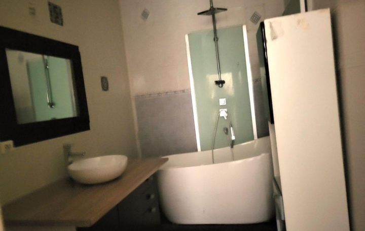 4 Pièces LES VANS (07140)  106 m2 140 000 € 