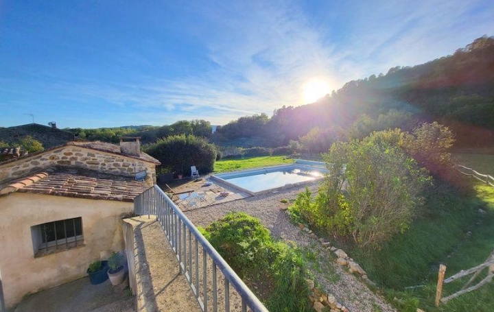 Maison SAINT-AMBROIX (30500)  307 m2 780 000 € 