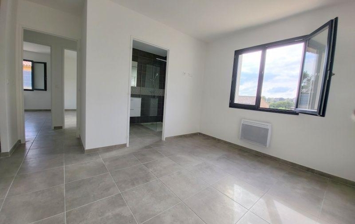 Villa SAINT-AMBROIX (30500)  122 m2 325 000 € 