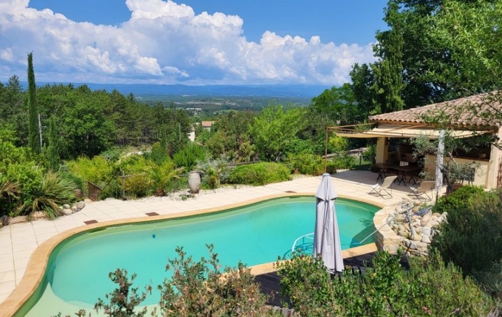 Maison RUOMS (07120)  185 m2 565 000 € 