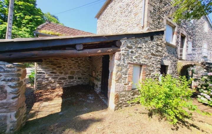 Maison LES VANS (07140)  280 m2 305 000 € 