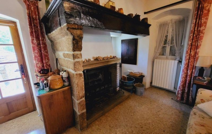 Maison LES VANS (07140)  280 m2 305 000 € 