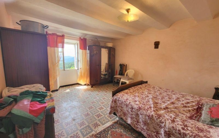 Maison LES VANS (07140)  160 m2 265 000 € 