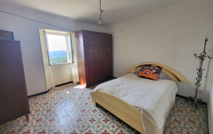 Maison LES VANS (07140)  160 m2 265 000 € 