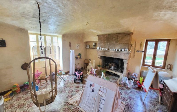 Maison LES VANS (07140)  150 m2 575 000 € 