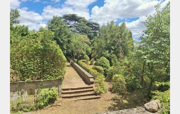 3 Pièces LES VANS (07140)  80 m2 135 000 € 