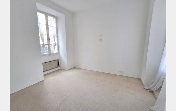 3 Pièces LES VANS (07140)  80 m2 135 000 € 