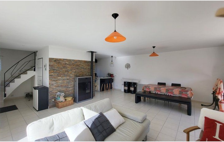 Maison LES VANS (07140)  116 m2 290 000 € 