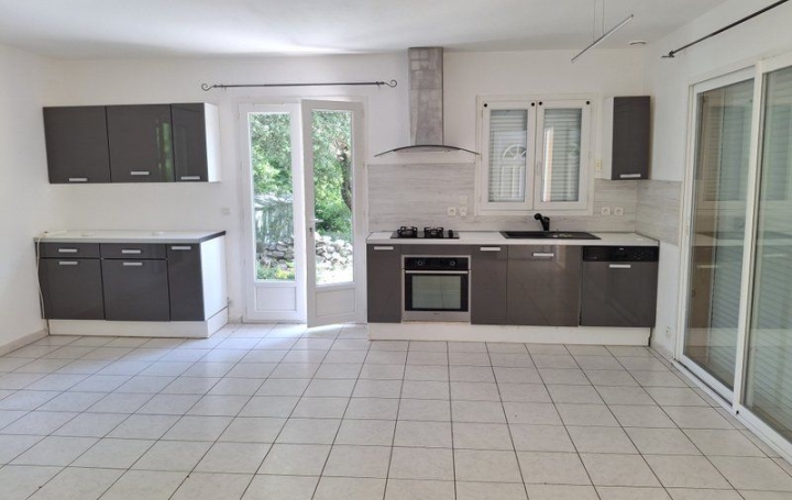 Maison LES VANS (07140)  72 m2 230 000 € 