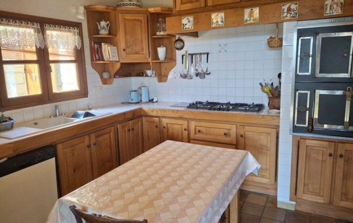 Maison LES VANS (07140)  170 m2 435 000 € 