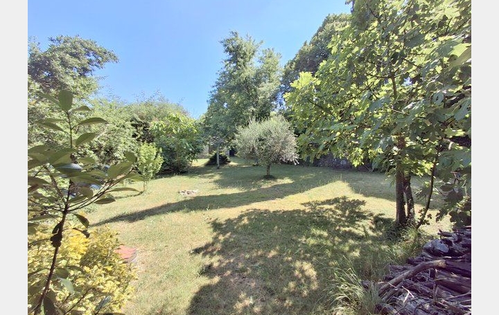 Maison SAINT-AMBROIX (30500)  194 m2 367 000 € 