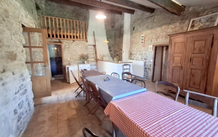 Maison LES VANS (07140)  350 m2 546 000 € 