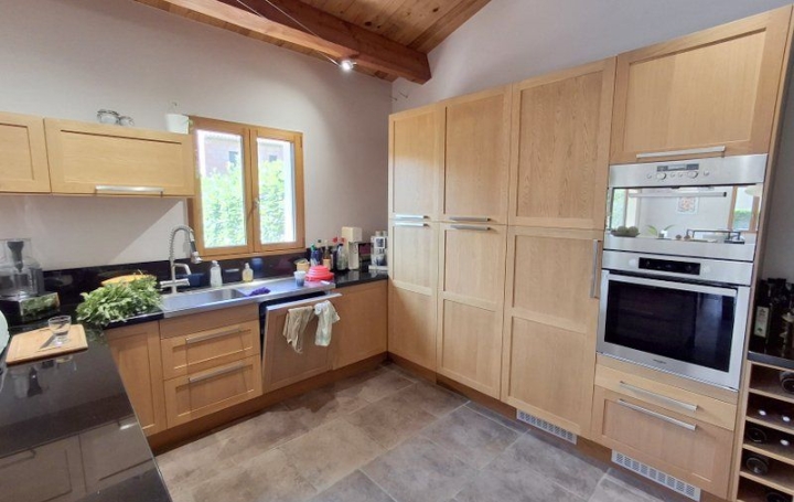 Maison LES VANS (07140)  195 m2 519 000 € 