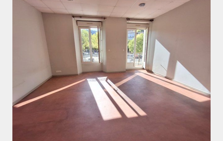 3 Pièces LES VANS (07140)  73 m2 120 000 € 