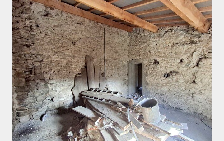 2 Pièces LES VANS (07140)  110 m2 55 000 € 