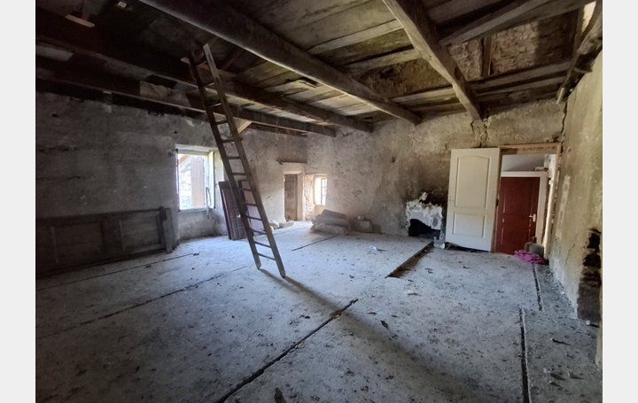 2 Pièces LES VANS (07140)  110 m2 55 000 € 