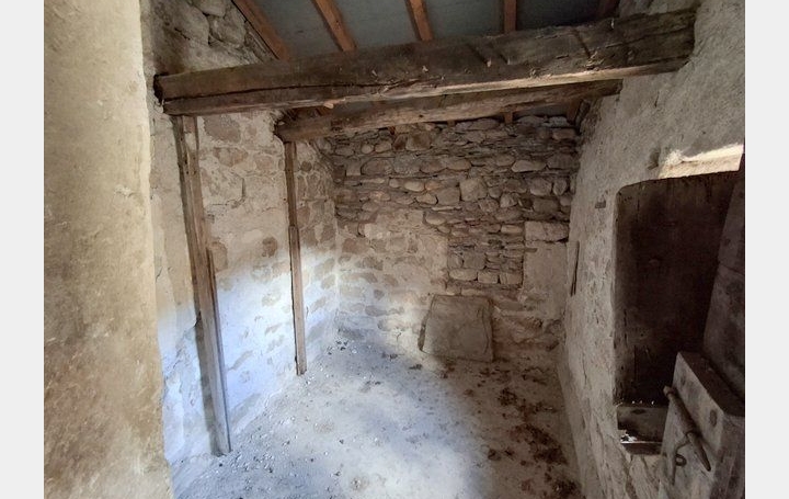 2 Pièces LES VANS (07140)  110 m2 55 000 € 