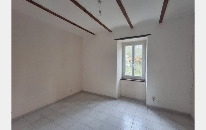 Maison RUOMS (07120)  90 m2 275 000 € 